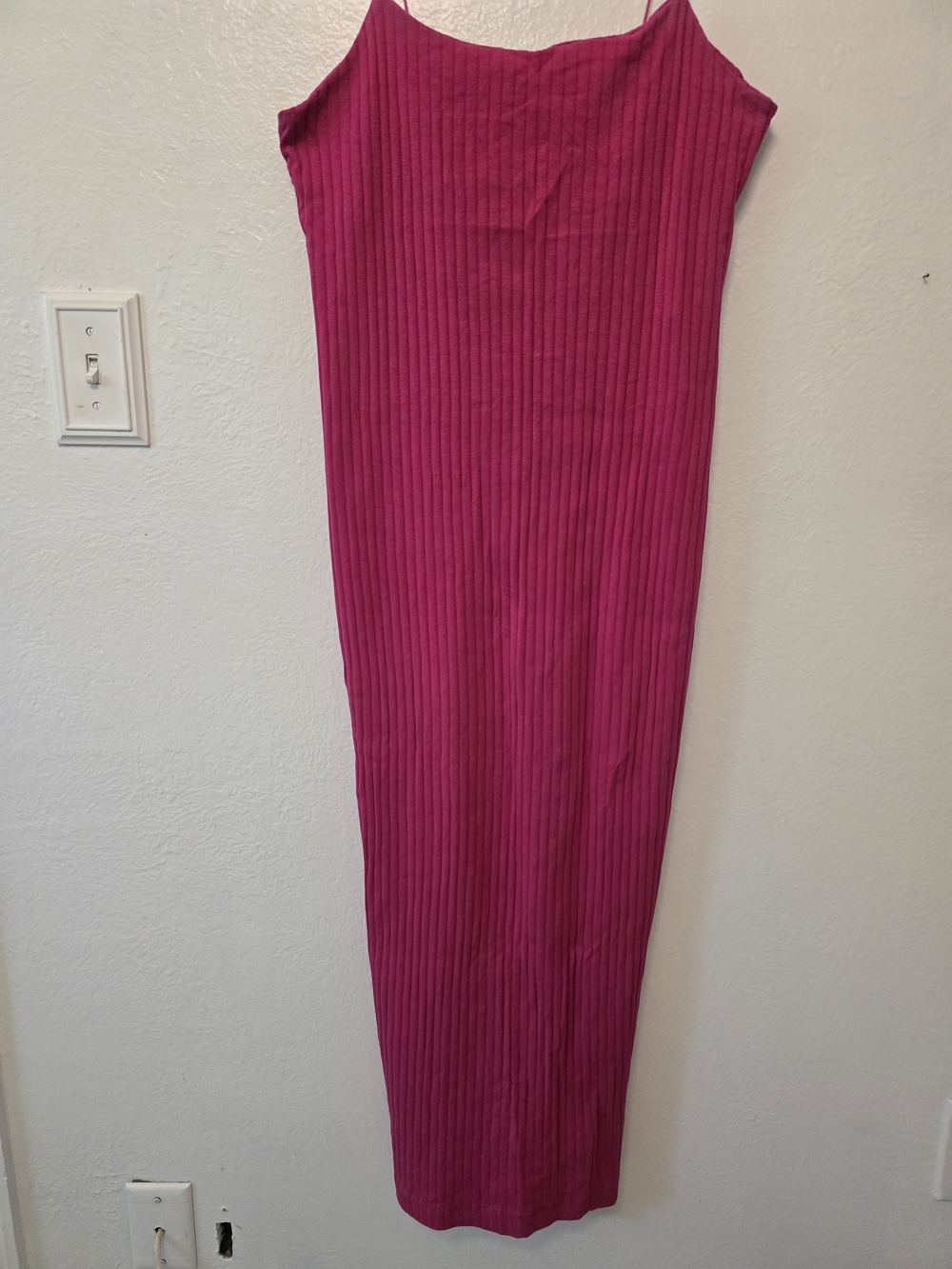 Zara Ribbed Midi Dress in Fuchsia Pink